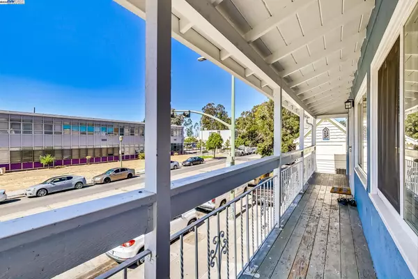 Oakland, CA 94605,8600 MCARTHUR BVD
