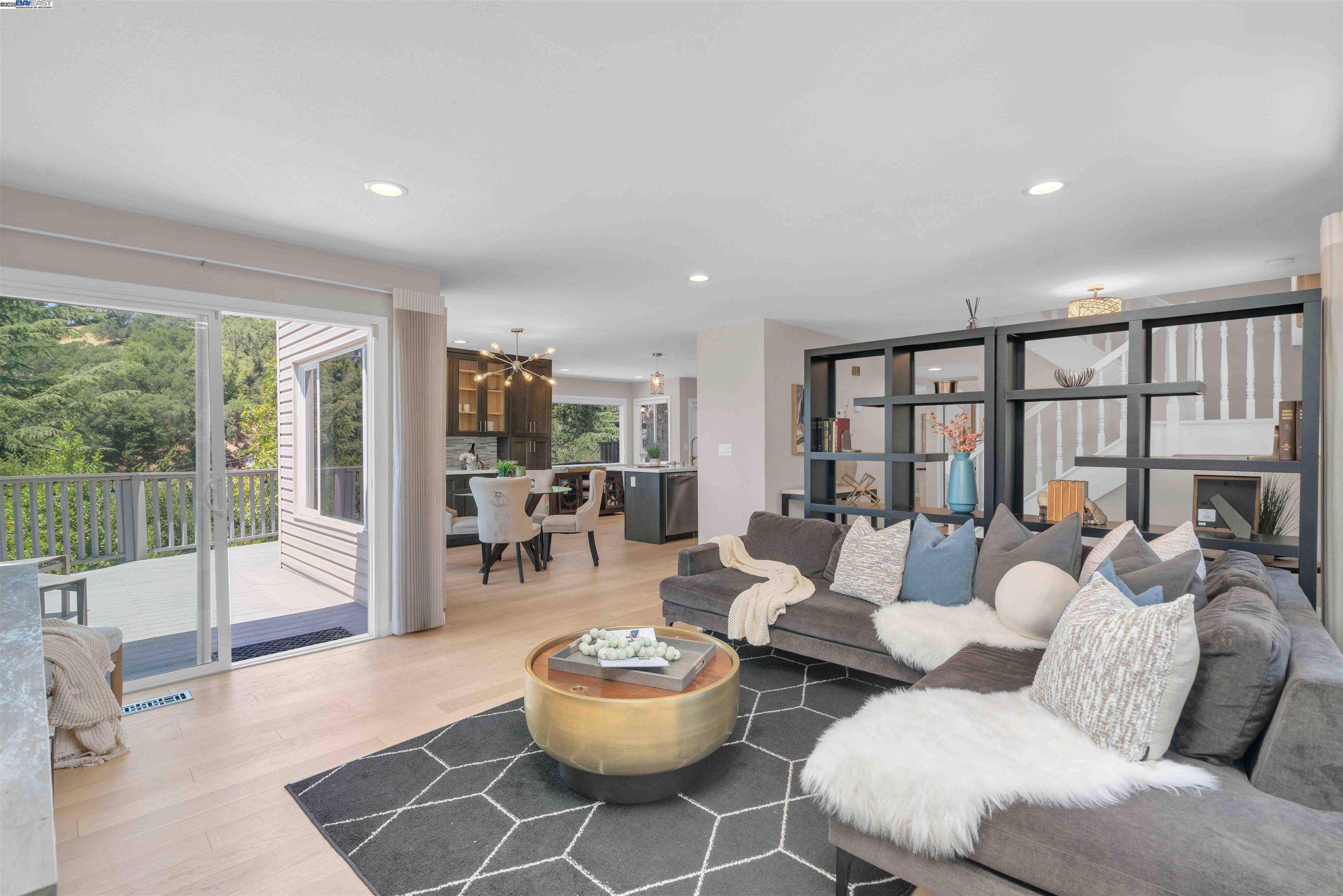 Castro Valley, CA 94552,5582 Trailside Ct