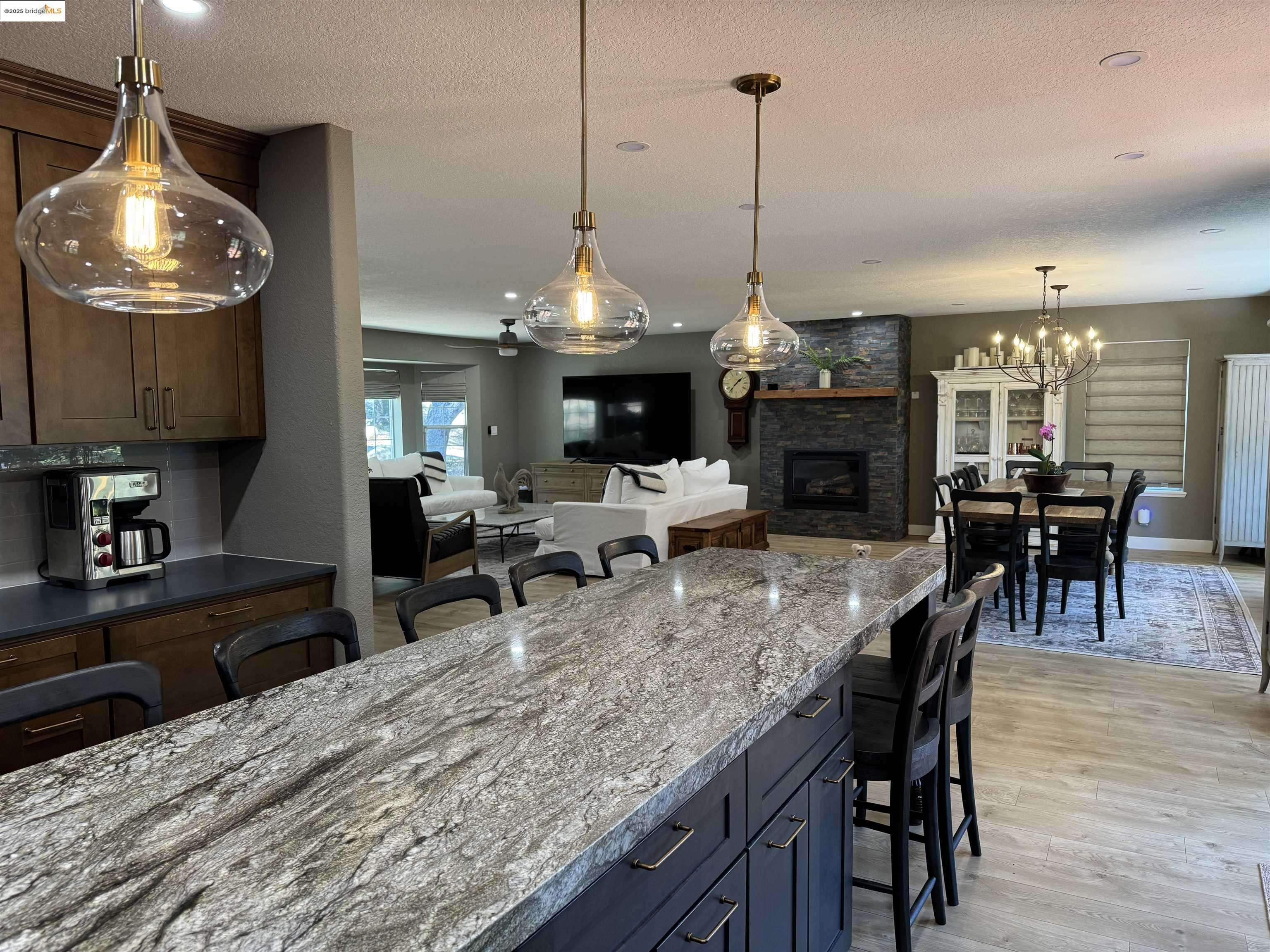 14535 Lake Vista Drive, Sonora, CA 95370