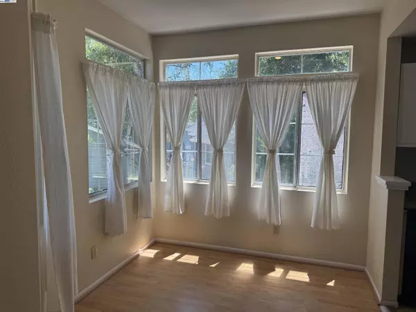 Pleasanton, CA 94588,7815 Canyon Meadow Cir #A