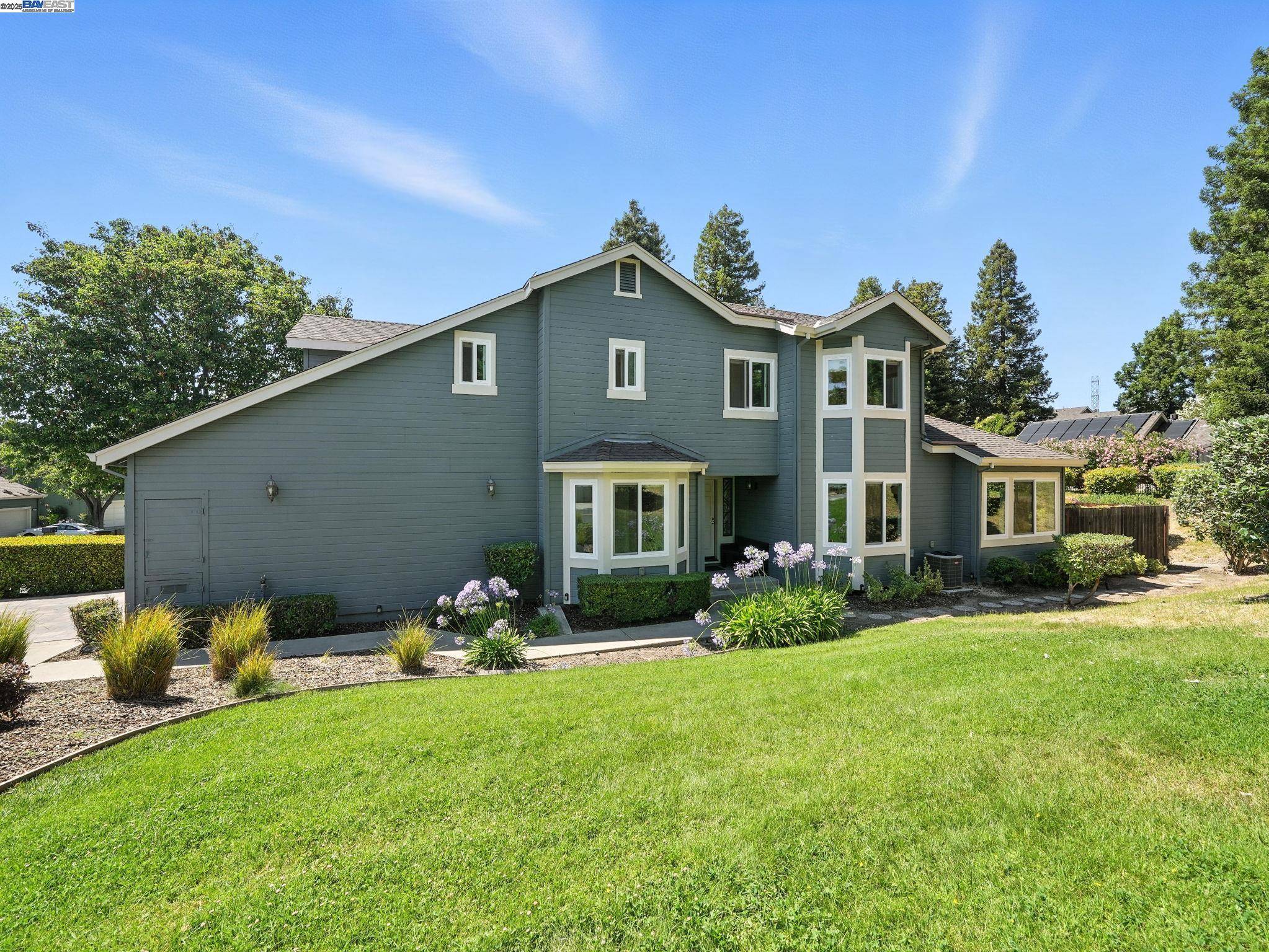 Fremont, CA 94539,940 Praderia Cir