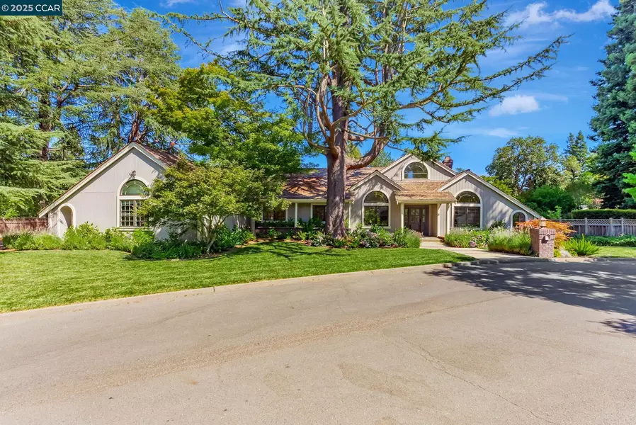 21 Carriage Ct, Alamo, CA 94507