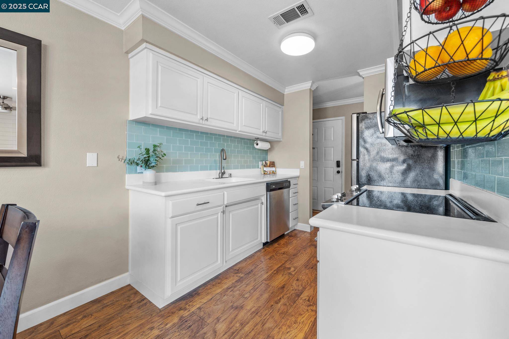 Concord, CA 94518,825 Oak Grove Rd #62
