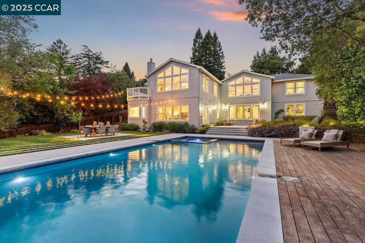 Orinda, CA 94563,121 Meadow View Rd