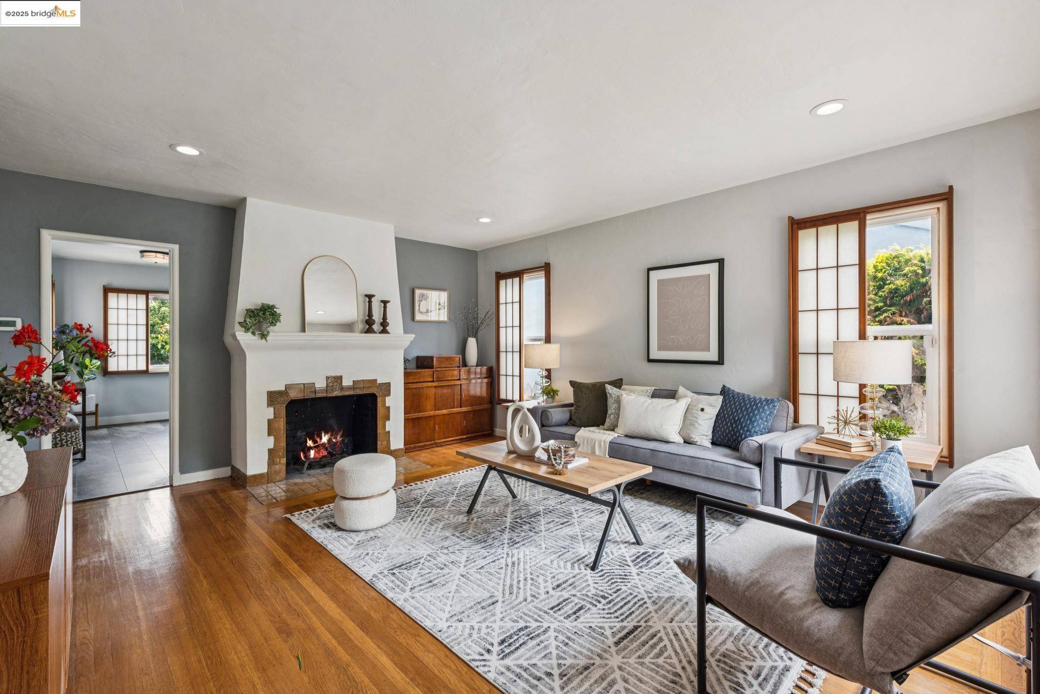 2416 Valley St, Berkeley, CA 94702