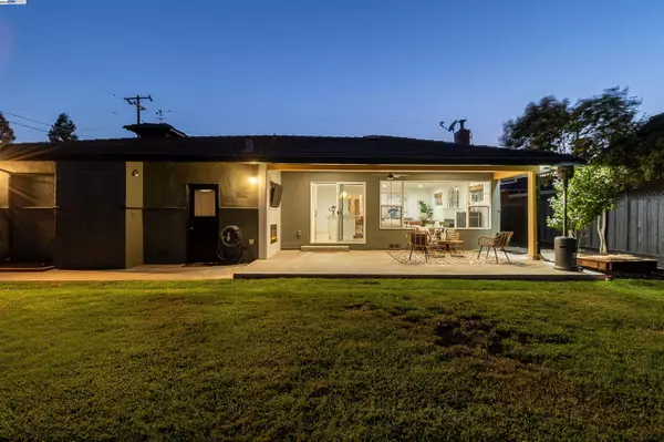 Livermore, CA 94550,3902 Dartmouth Way