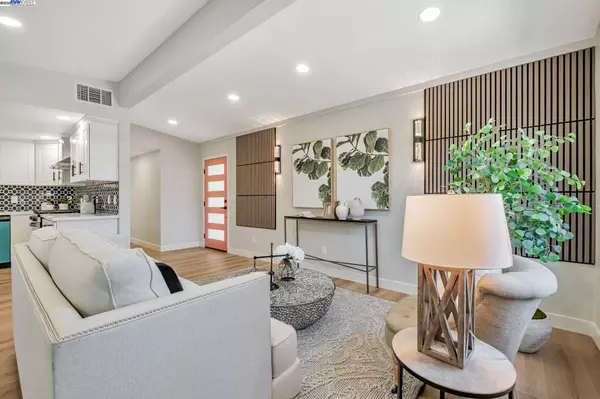 Fremont, CA 94536,4715 Dogwood Avenue