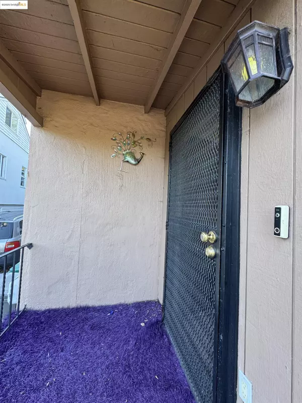 Oakland, CA 94605,2701 Oliver Ave