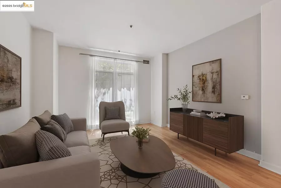 423 7th Street #115, Oakland, CA 94607