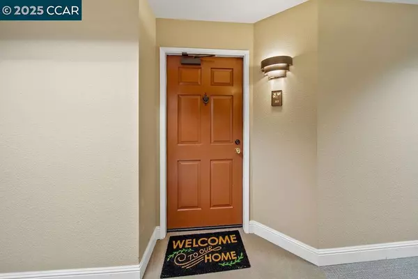 Walnut Creek, CA 94597,2530 Oak Rd #303