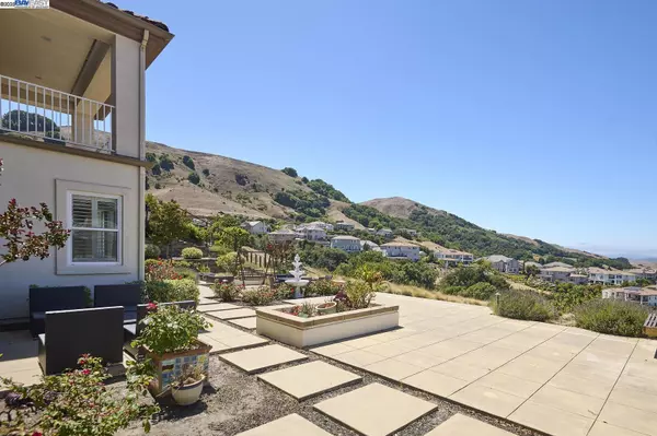 San Ramon, CA 94583,3272 Ashbourne Cir