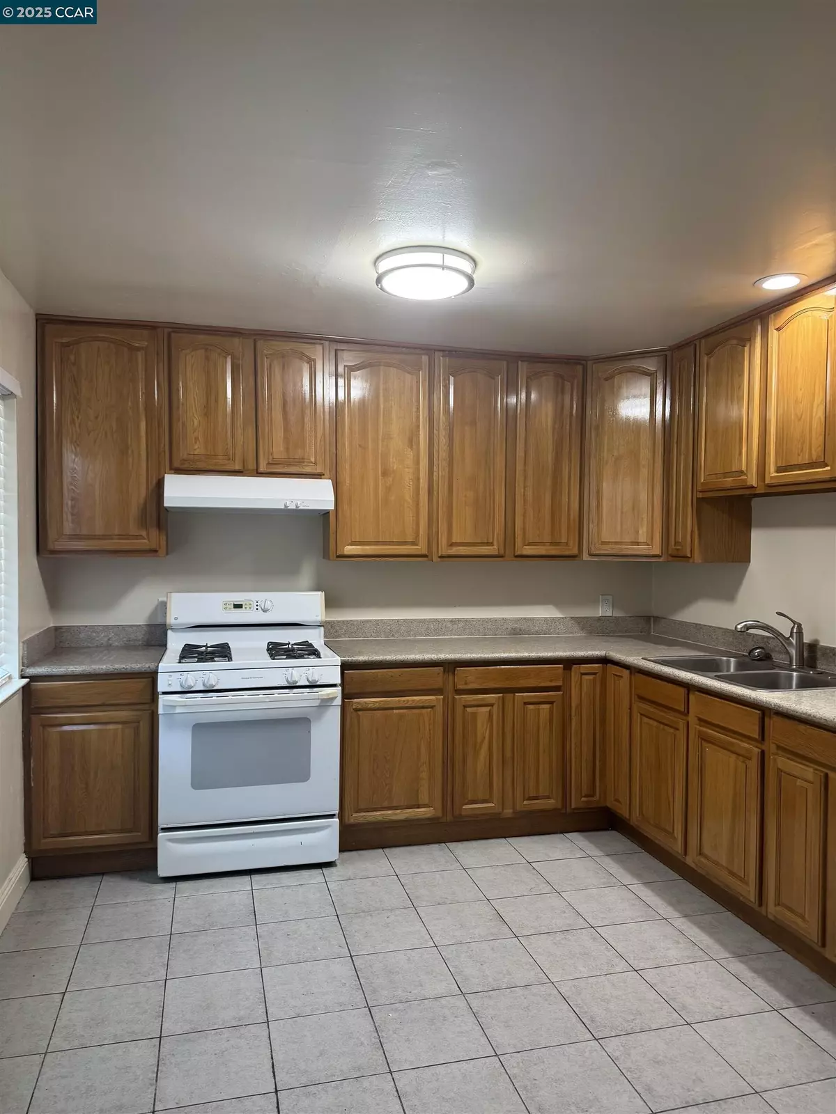 Oakland, CA 94608,941 37Th St