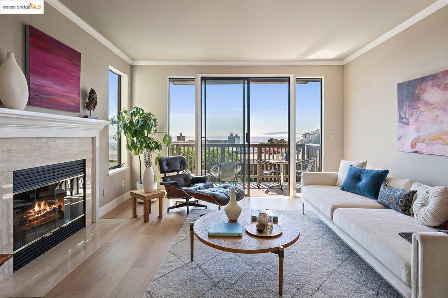31 Spy Glass Hl, Oakland, CA 94618