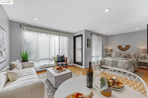 6 Commodore Dr #C231, Emeryville, CA 94608