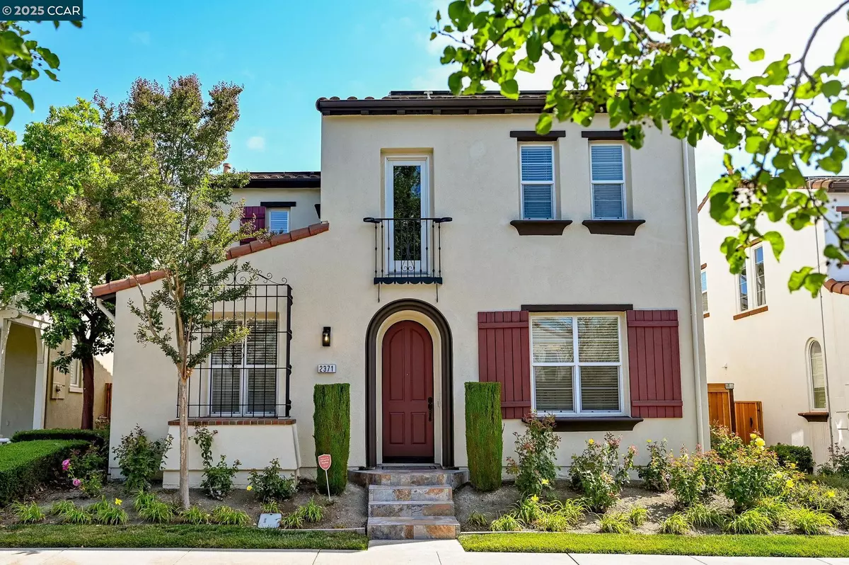 San Ramon, CA 94582,2371 Magnolia Bridge Dr