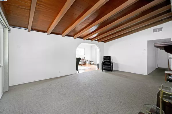 Hayward, CA 94545,2156 Sleepy Hollow Ave