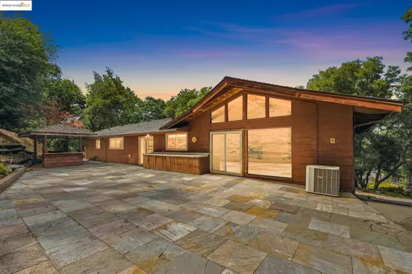 5201 Alhambra Valley Rd, Martinez, CA 94553