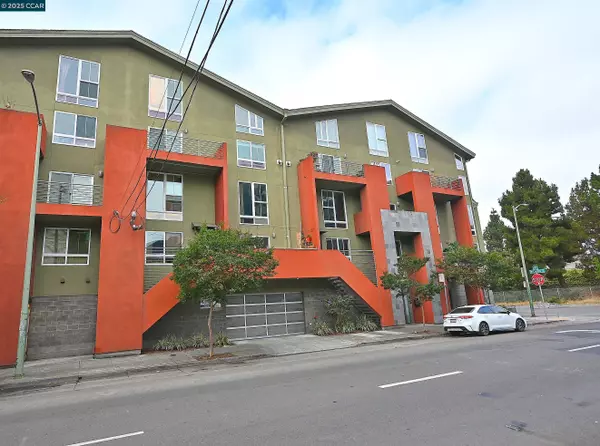 Oakland, CA 94607,675 8Th Street #15