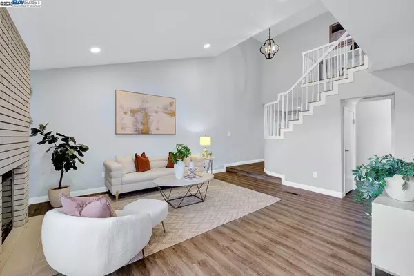 Dublin, CA 94568,7876 Gate Way