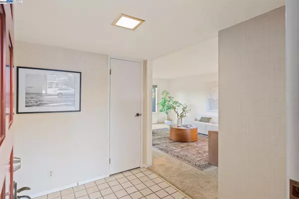 Walnut Creek, CA 94596,2175 Lariat Ln