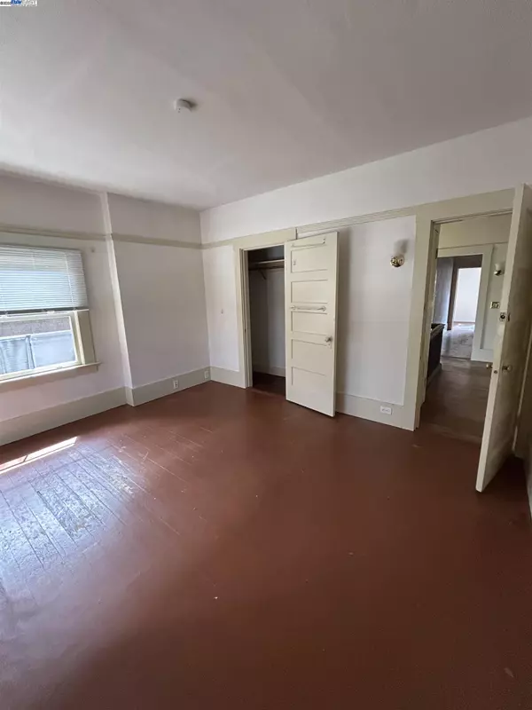 Berkeley, CA 94704,2670 Parker St