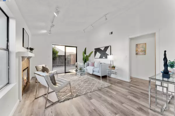 Hayward, CA 94544,100 Boardwalk Way