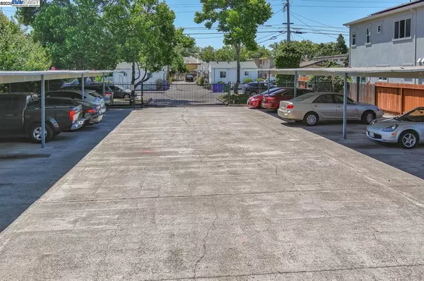 Hayward, CA 94541,350 Smalley Ave