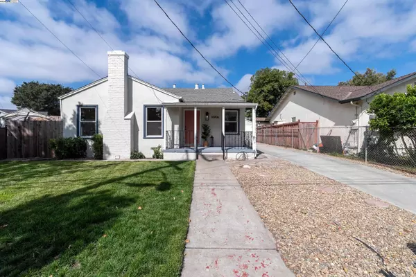 10906 Reposo Dr, Oakland, CA 94603