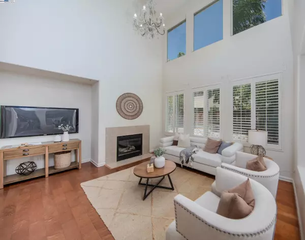 Tracy, CA 95376,555 Centre Court Dr