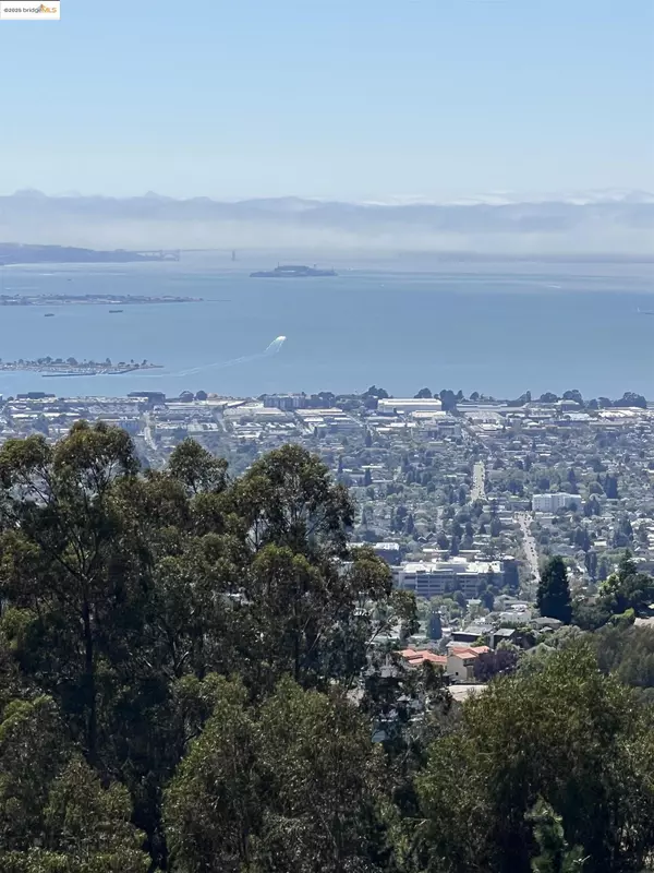 Berkeley, CA 94705,142 Gravatt Dr