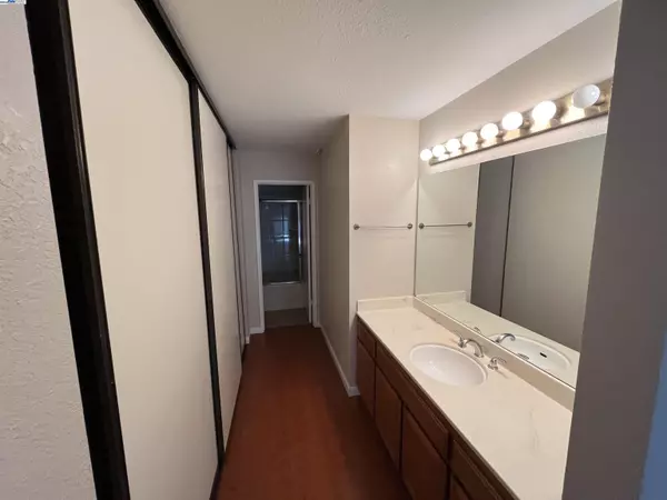 Fremont, CA 94536,38806 Stillwater Cmn