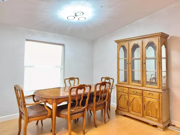 Sunnyvale, CA 94089,1225 Vienna Dr #604