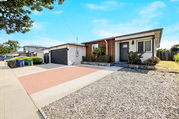 Hayward, CA 94544,26054 Cascade