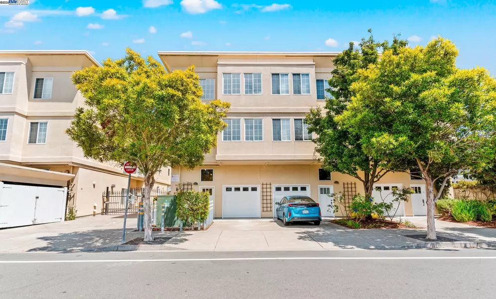 913 Adams #A, Albany, CA 94706