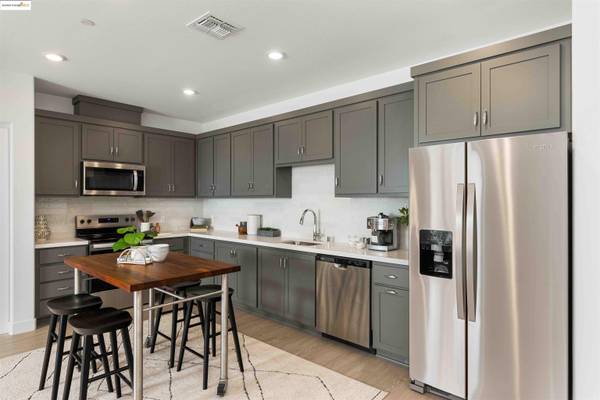 500 Somi Ct #313, Hayward, CA 94544