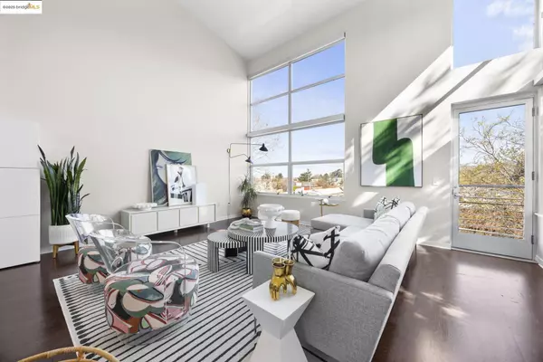 Oakland, CA 94608,1007 41st St #334