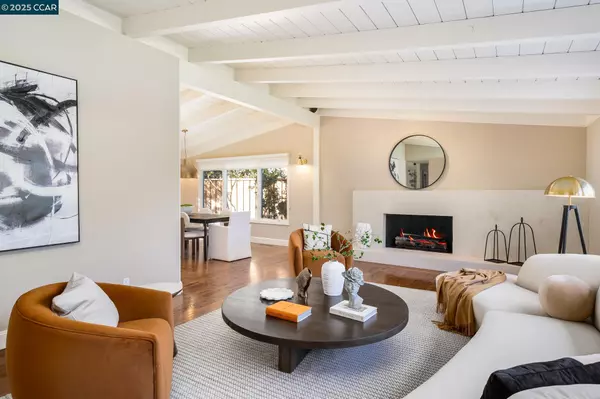 Alamo, CA 94507,9 Saint Andrews Pl