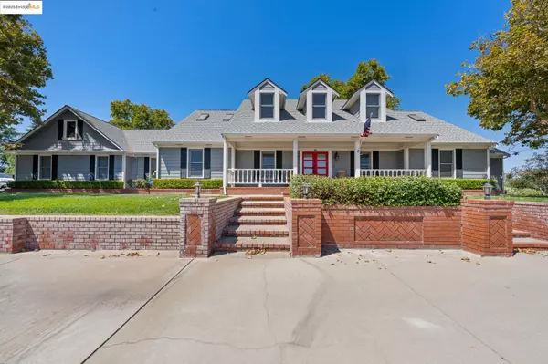 51 Cunha Ct, Oakley, CA 94561