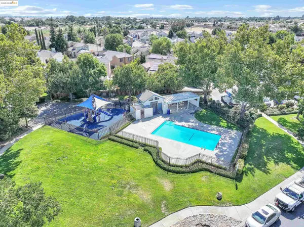 Oakley, CA 94561,230 Robinwood Ave