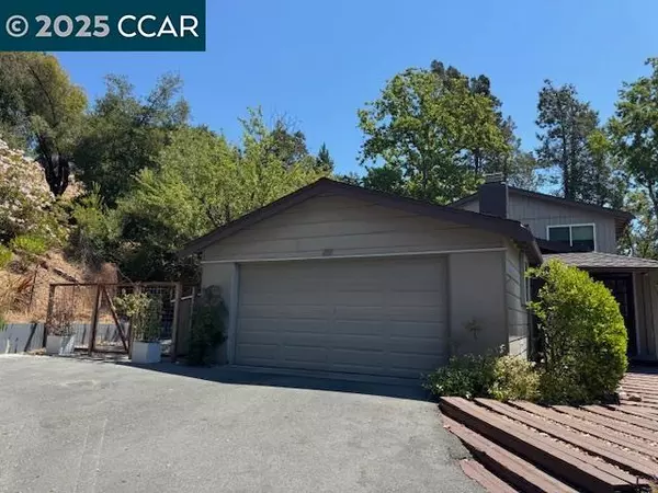 3 Bel Air Ct, Orinda, CA 94563