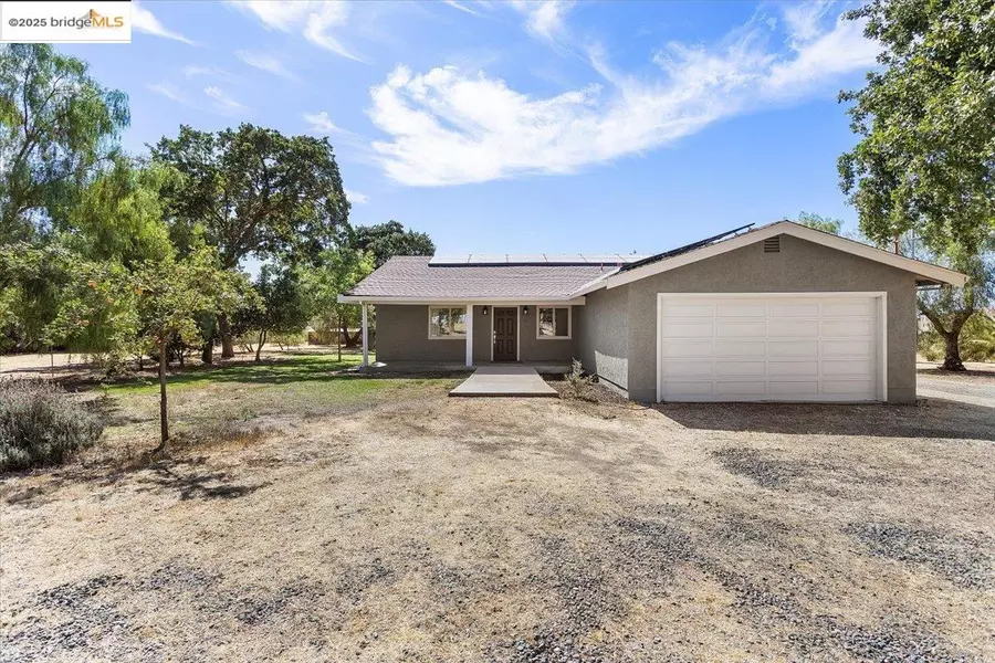 5665 Victoria LN, Livermore, CA 94550