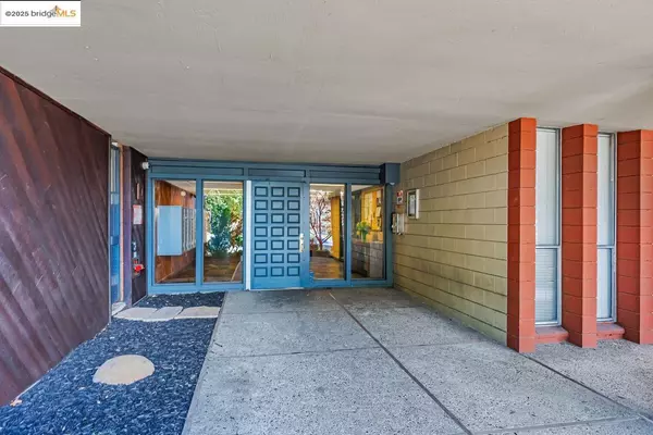 Oakland, CA 94610,500 Vernon St #110
