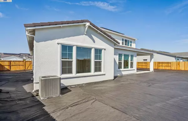 Starburst Street, Manteca, CA 95337