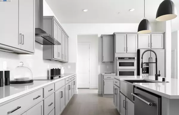 Kasnak Drive, Manteca, CA 95337