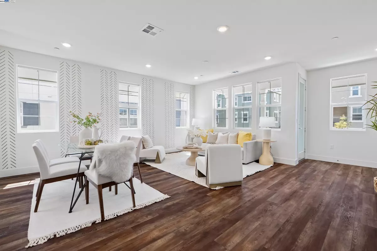 Newark, CA 94560,37428 Bowline Rd