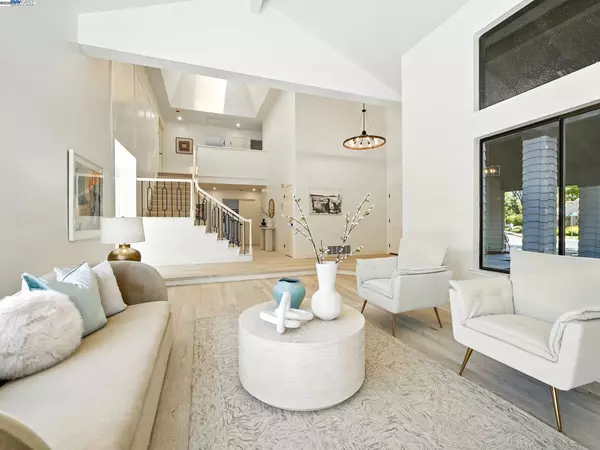 Pleasanton, CA 94566,5995 Via Del Cielo