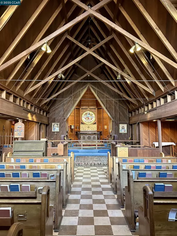 Corte Madera, CA 94925,2 Tamalpais Dr