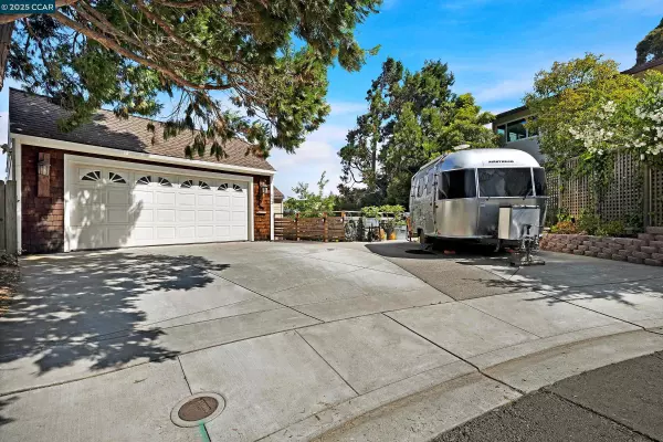 112 Inverness Ct,  Benicia,  CA 94510