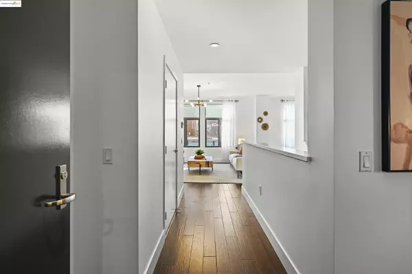 Oakland, CA 94612,438 W Grand Ave #422