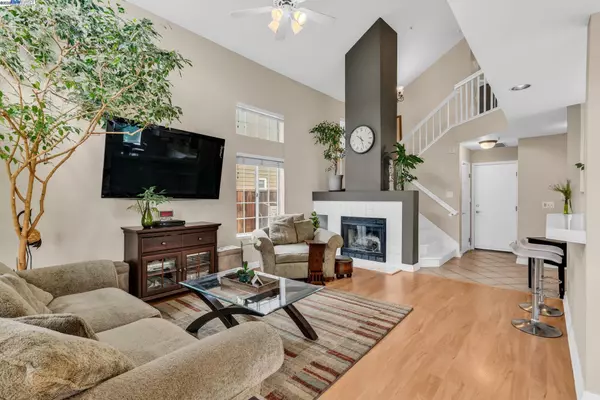 Livermore, CA 94551,5473 Rainflower Dr